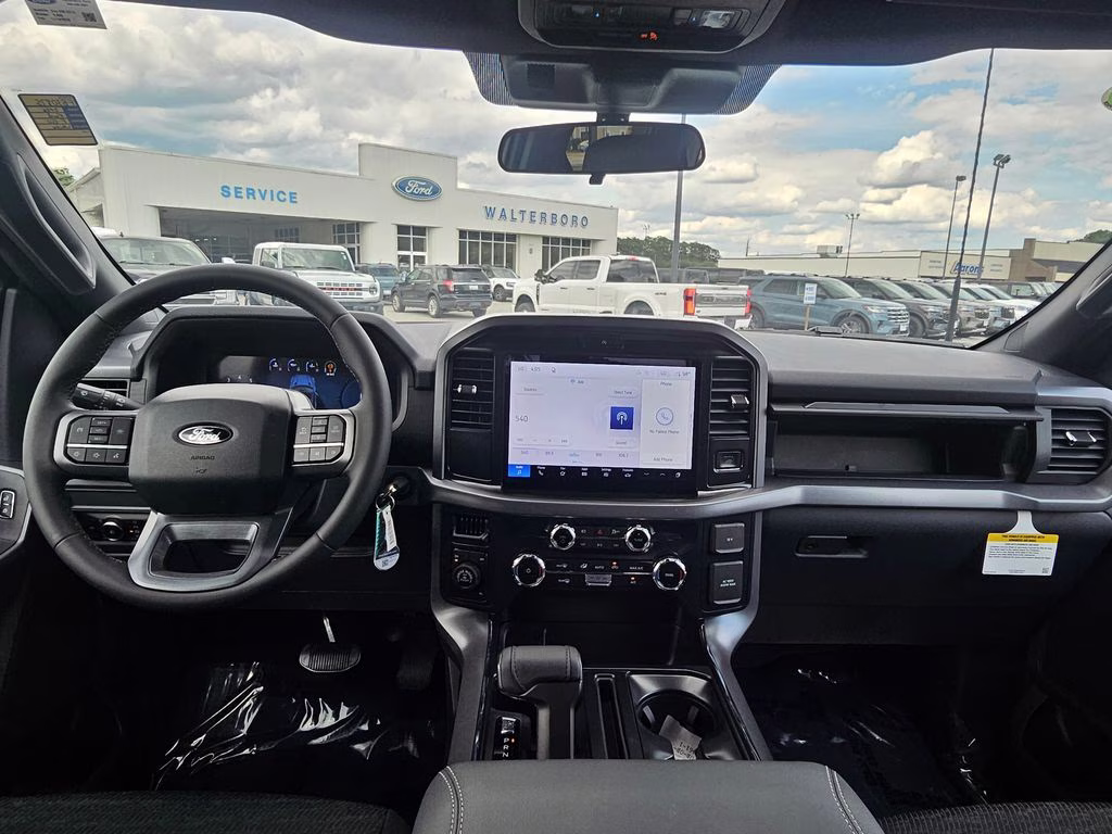 2026 Oxford White Ford F-150 XLT 4X4 Truck