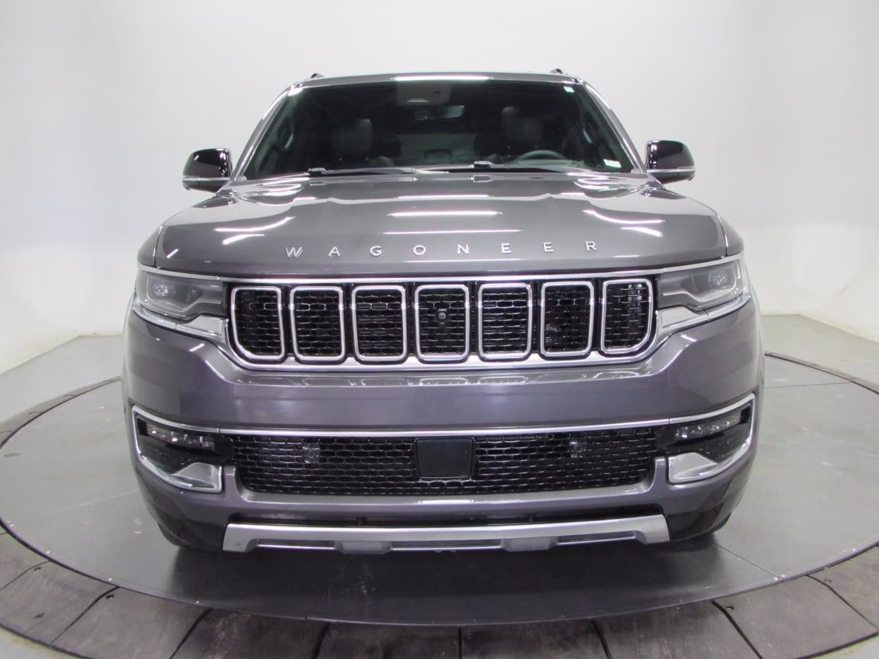 2023 Baltic Gray Metallic Clearcoat Jeep Wagoneer L Series III 4X4 SUV