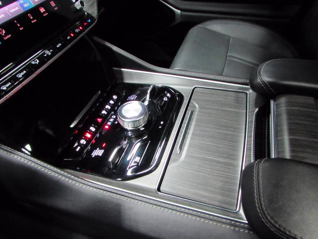 2023 Baltic Gray Metallic Clearcoat Jeep Wagoneer L Series III 4X4 SUV