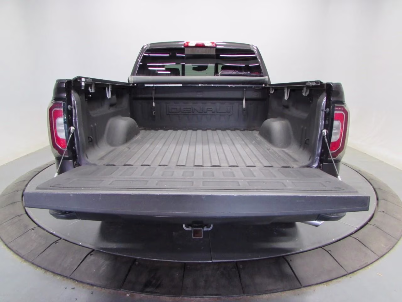 2016 Onyx Black GMC Sierra 1500 Denali 4X4 Truck