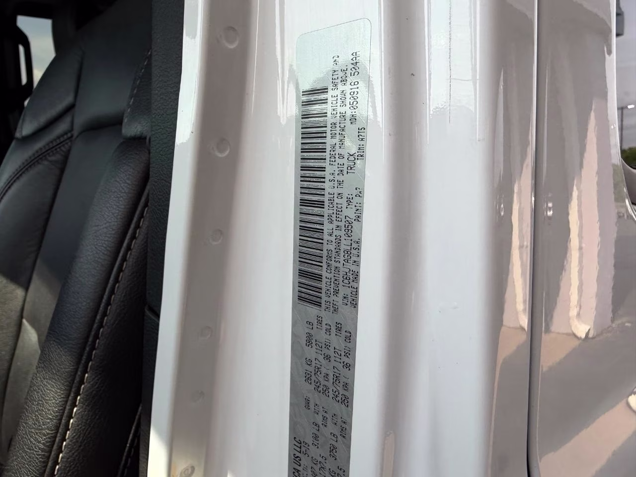 2020 Bright White Clearcoat Jeep Gladiator Sport 4X4 Truck