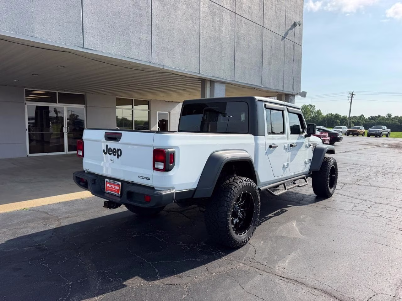 2020 Bright White Clearcoat Jeep Gladiator Sport 4X4 Truck