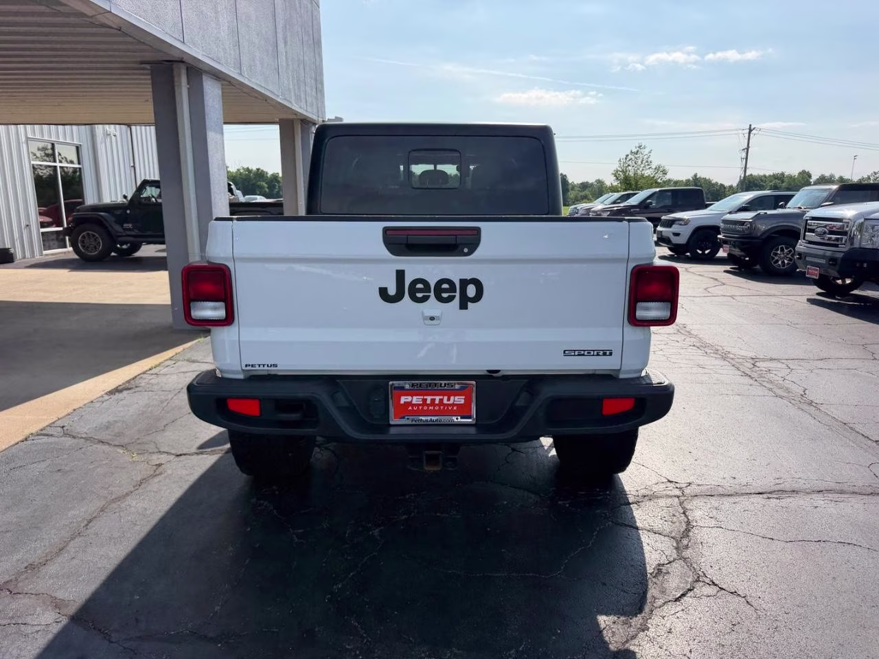 2020 Bright White Clearcoat Jeep Gladiator Sport 4X4 Truck