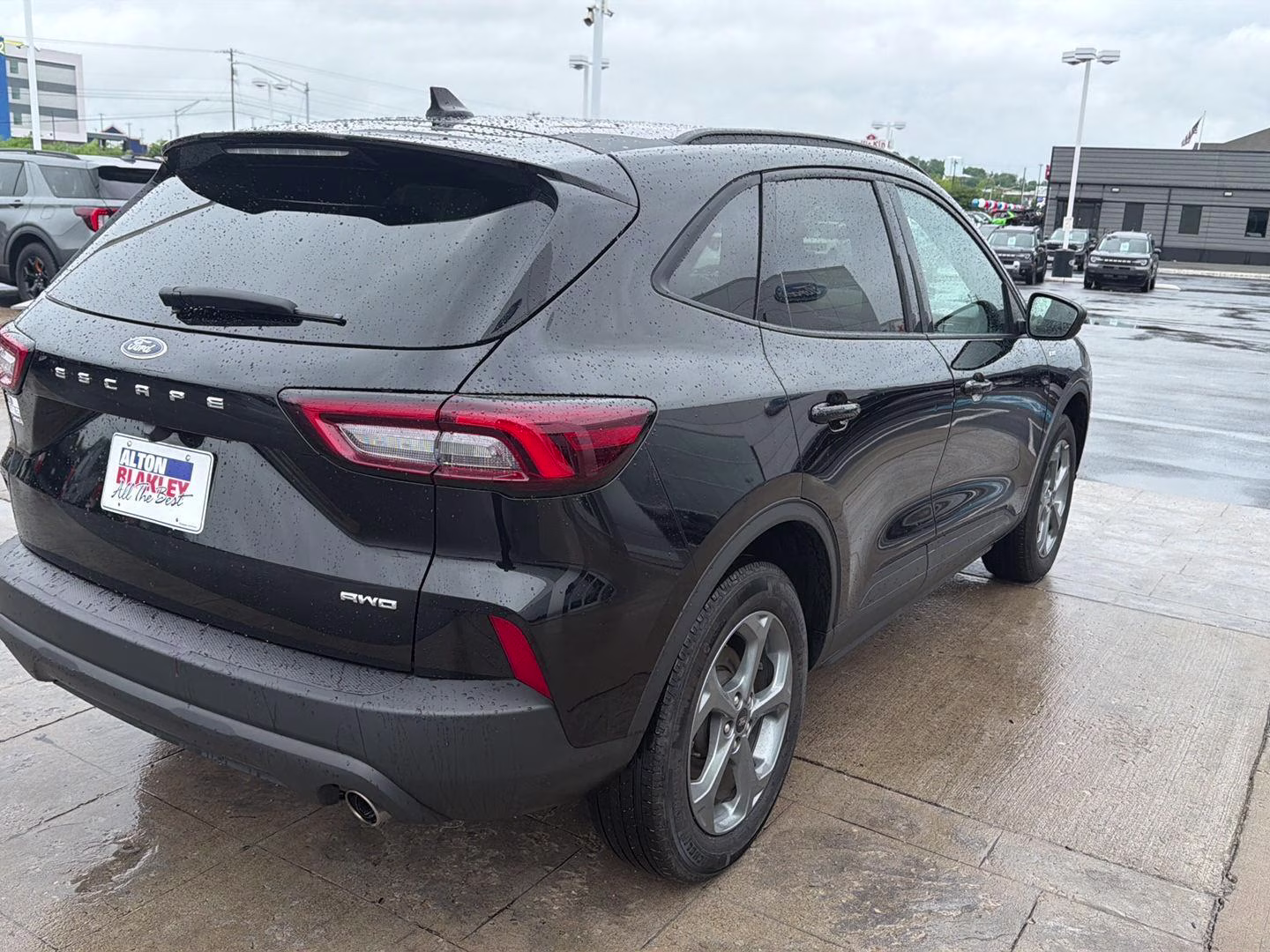 2025 Agate Black Ford Escape ST-Line AWD SUV