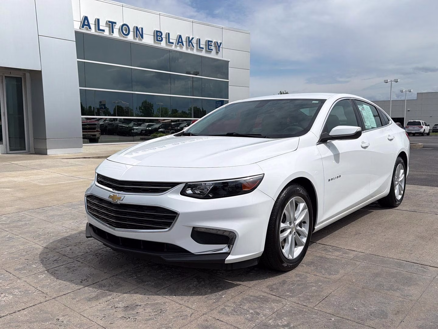2016 Summit White Chevrolet Malibu LT FWD Sedan
