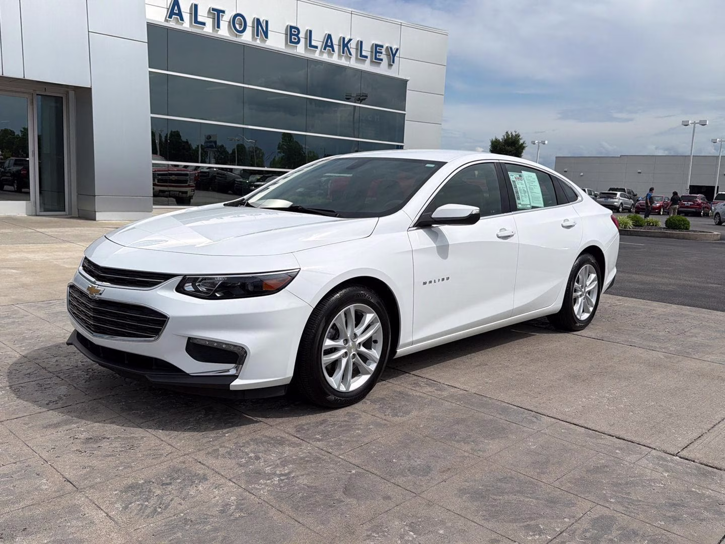 2016 Summit White Chevrolet Malibu LT FWD Sedan