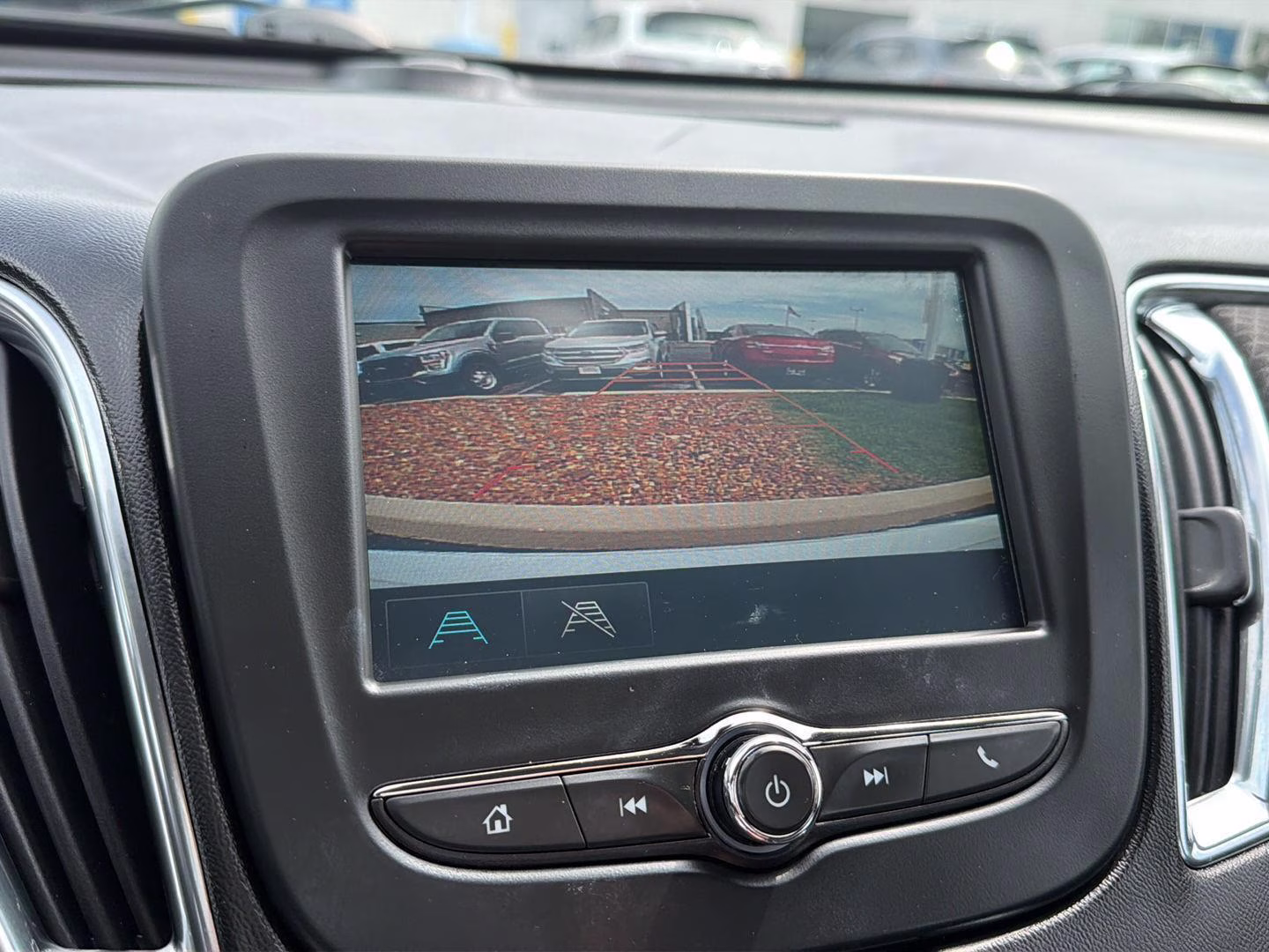 2016 Summit White Chevrolet Malibu LT FWD Sedan
