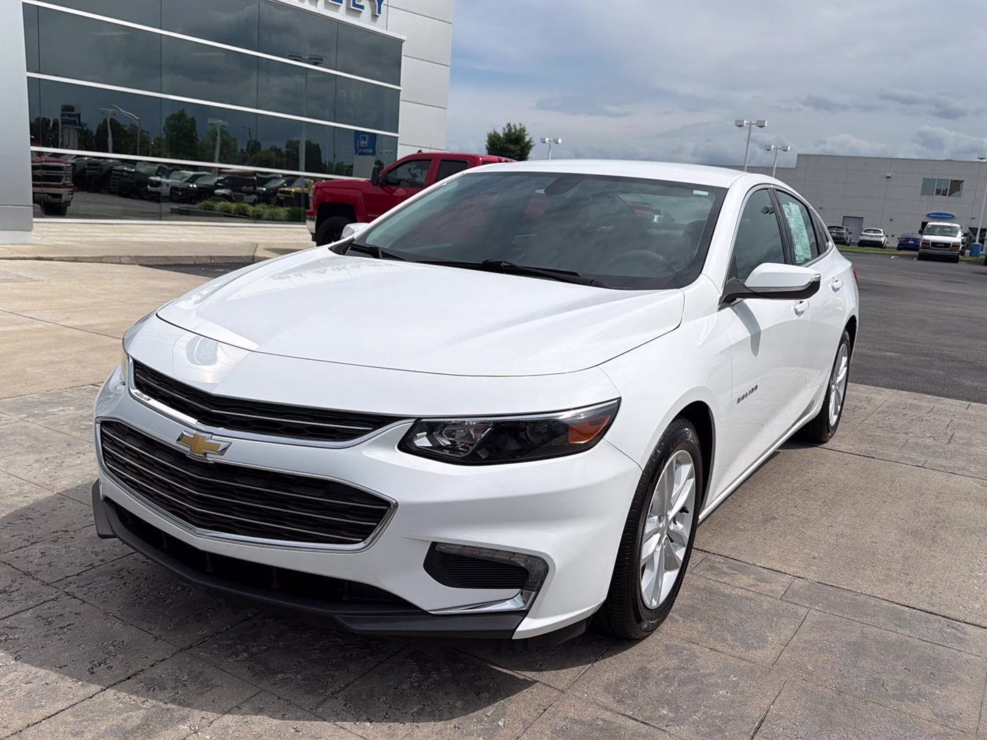 2016 Summit White Chevrolet Malibu LT FWD Sedan
