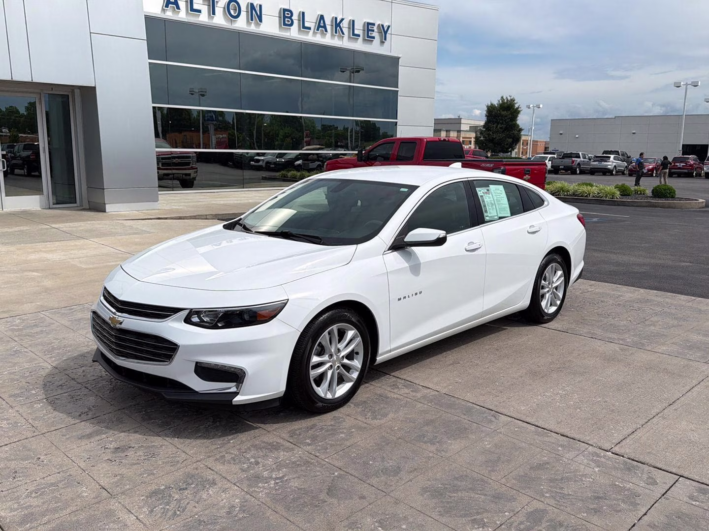 2016 Summit White Chevrolet Malibu LT FWD Sedan