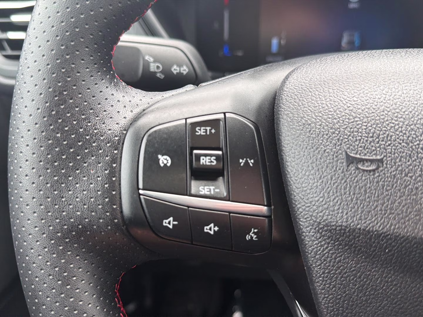 2025 Agate Black Ford Escape ST-Line AWD SUV
