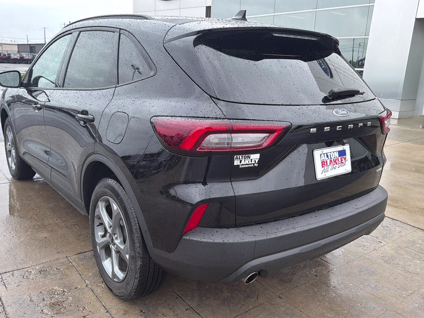 2025 Agate Black Ford Escape ST-Line AWD SUV