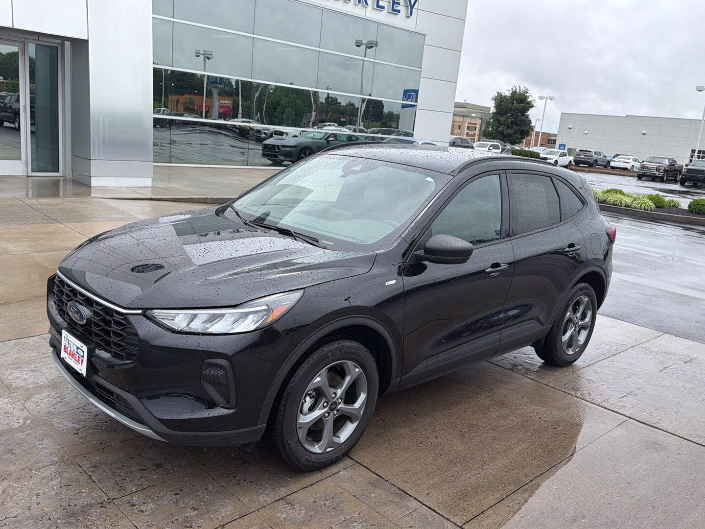 2025 Agate Black Ford Escape ST-Line AWD SUV