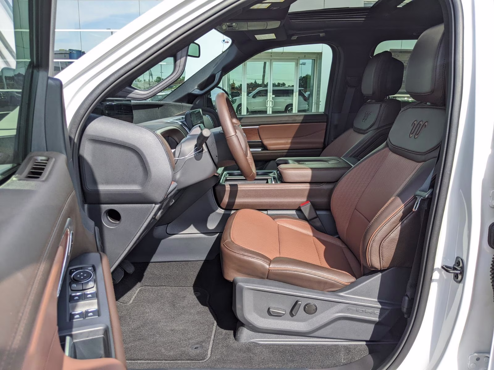 2026 Star White Metallic Tri-Coat Ford Expedition King Ranch 4X4 SUV