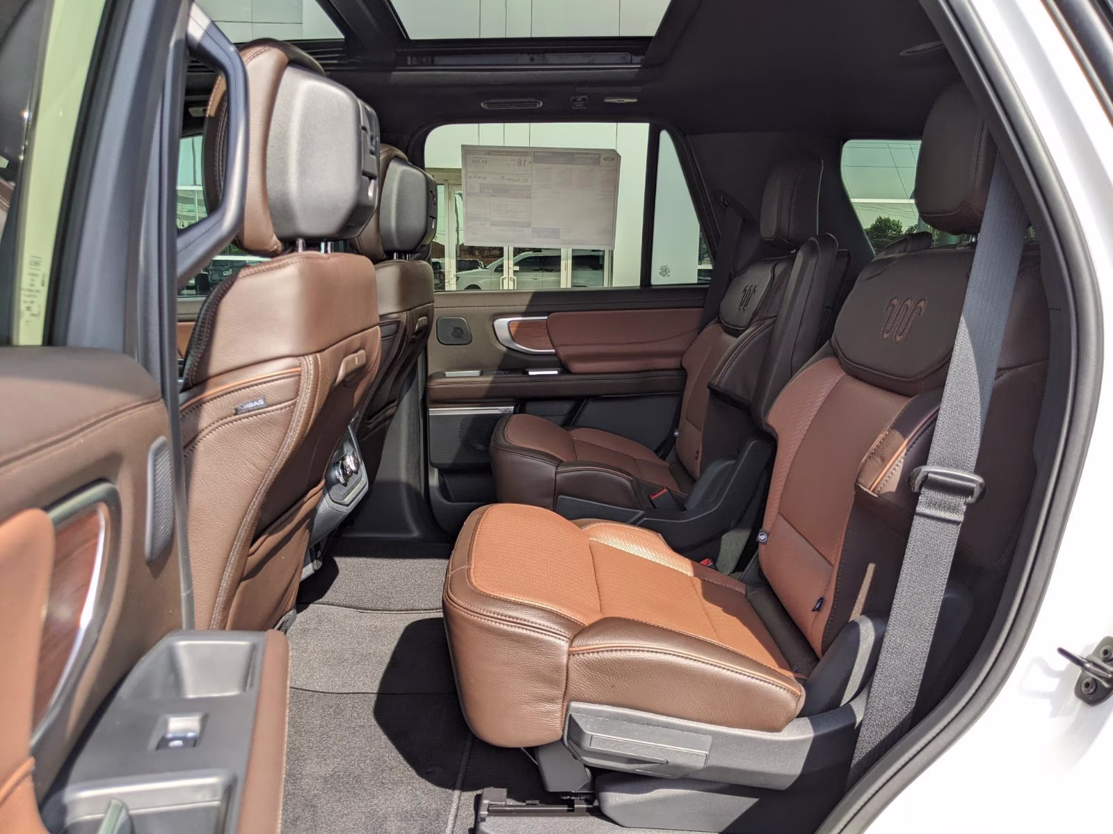 2026 Star White Metallic Tri-Coat Ford Expedition King Ranch 4X4 SUV