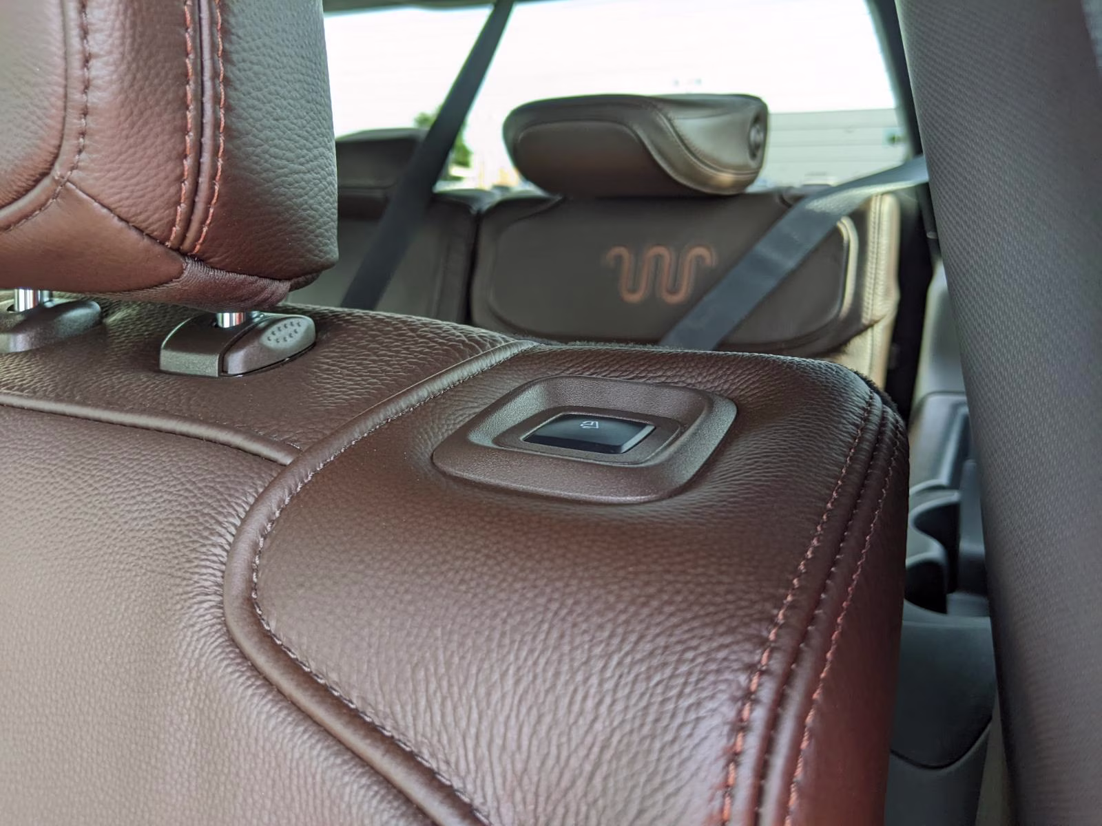 2026 Star White Metallic Tri-Coat Ford Expedition King Ranch 4X4 SUV