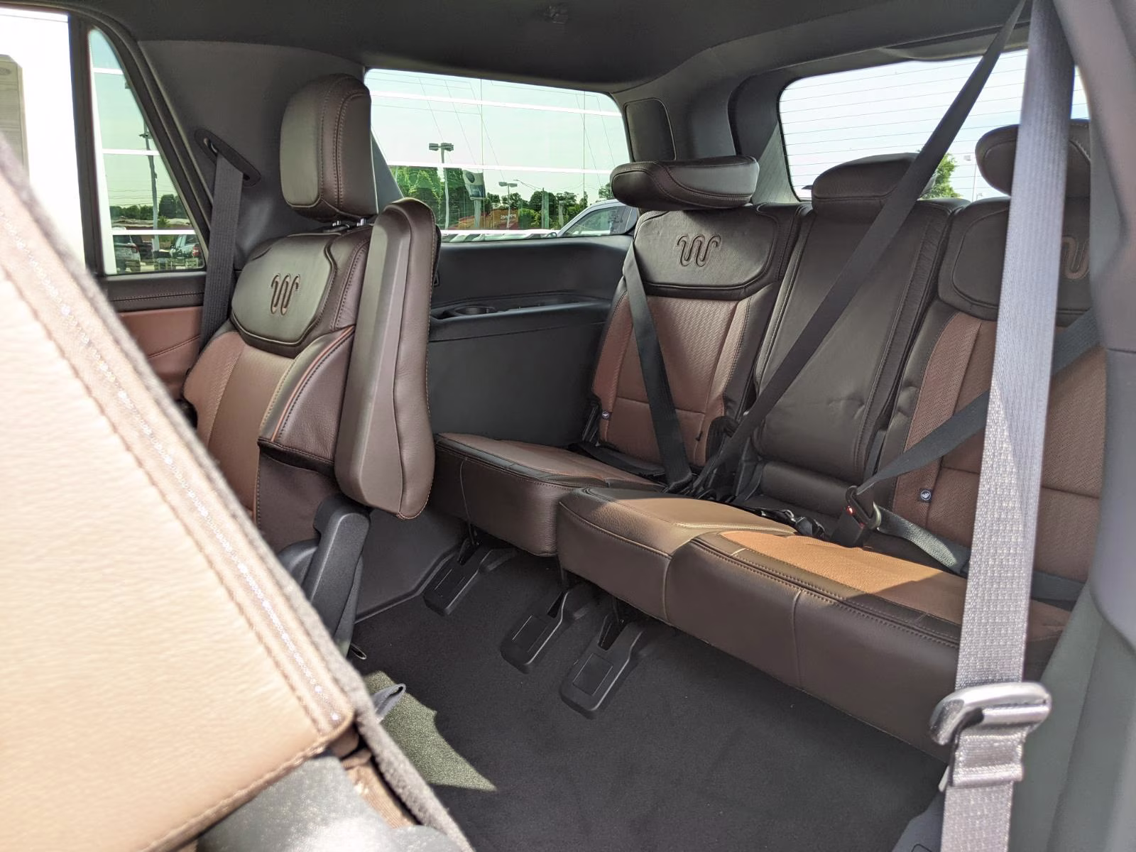 2026 Star White Metallic Tri-Coat Ford Expedition King Ranch 4X4 SUV