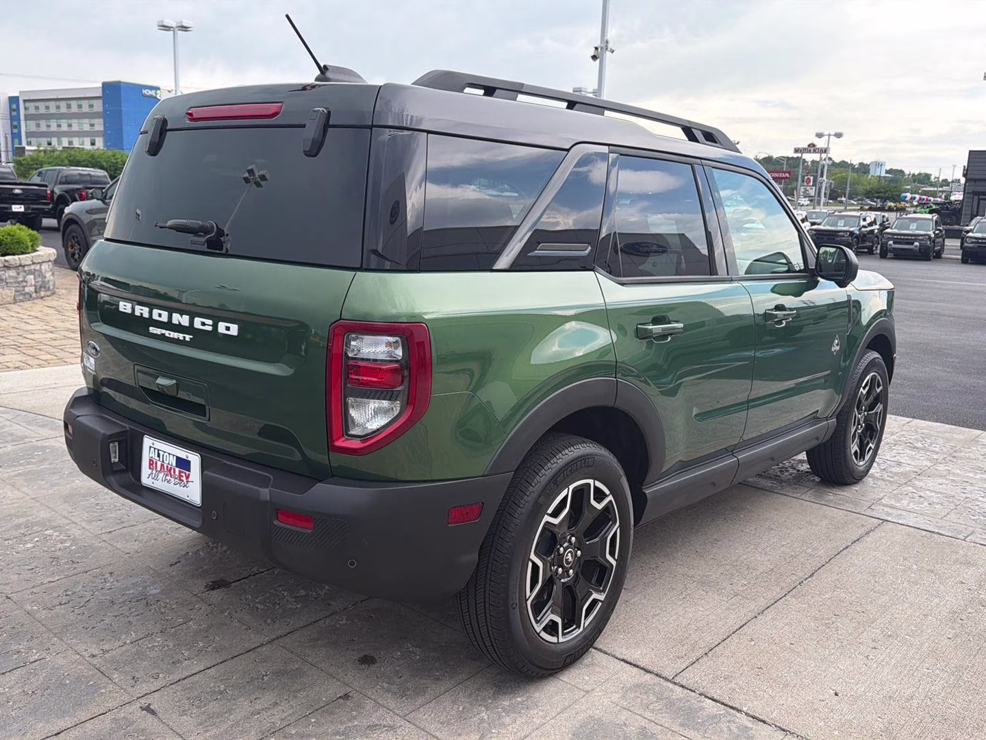 2025 Eruption Green Ford Bronco Sport Outer Banks 4X4 SUV