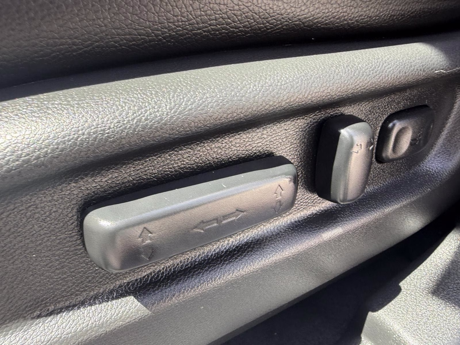2023 Platinum White Pearl Honda Ridgeline RTL AWD Truck