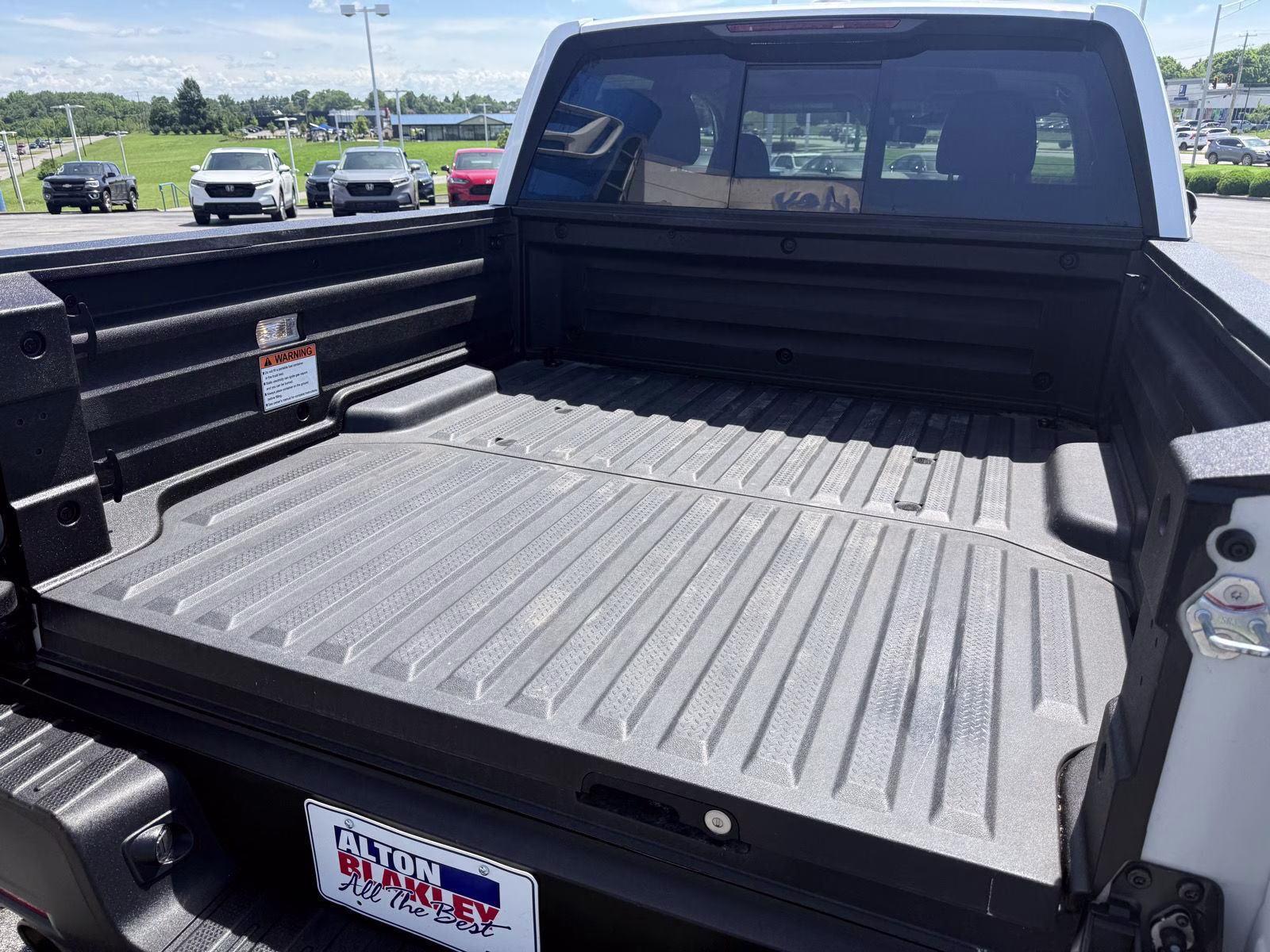 2023 Platinum White Pearl Honda Ridgeline RTL AWD Truck