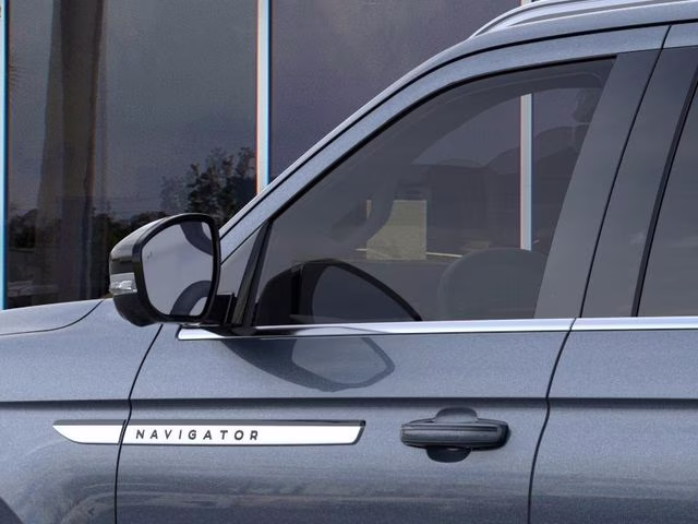 2026 Flight Blue Metallic Clearcoat Lincoln Navigator Reserve L 4X4 SUV
