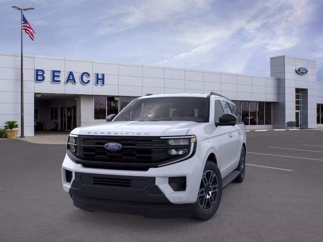2026 Space Silver Metallic Ford Expedition Active RWD SUV