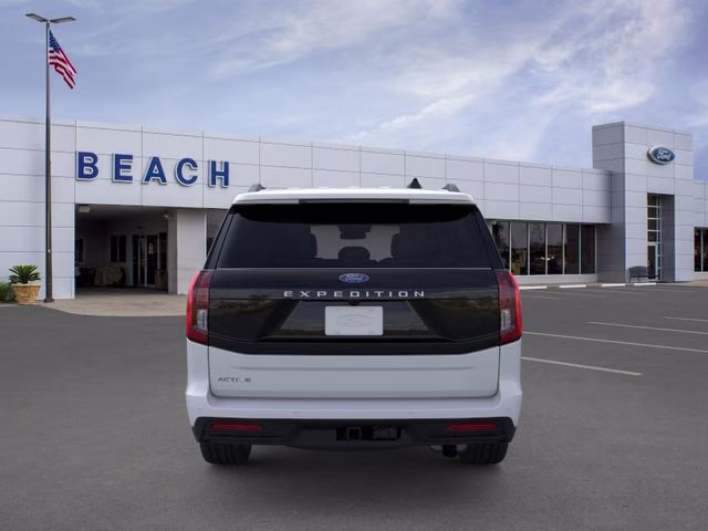 2026 Space Silver Metallic Ford Expedition Active RWD SUV
