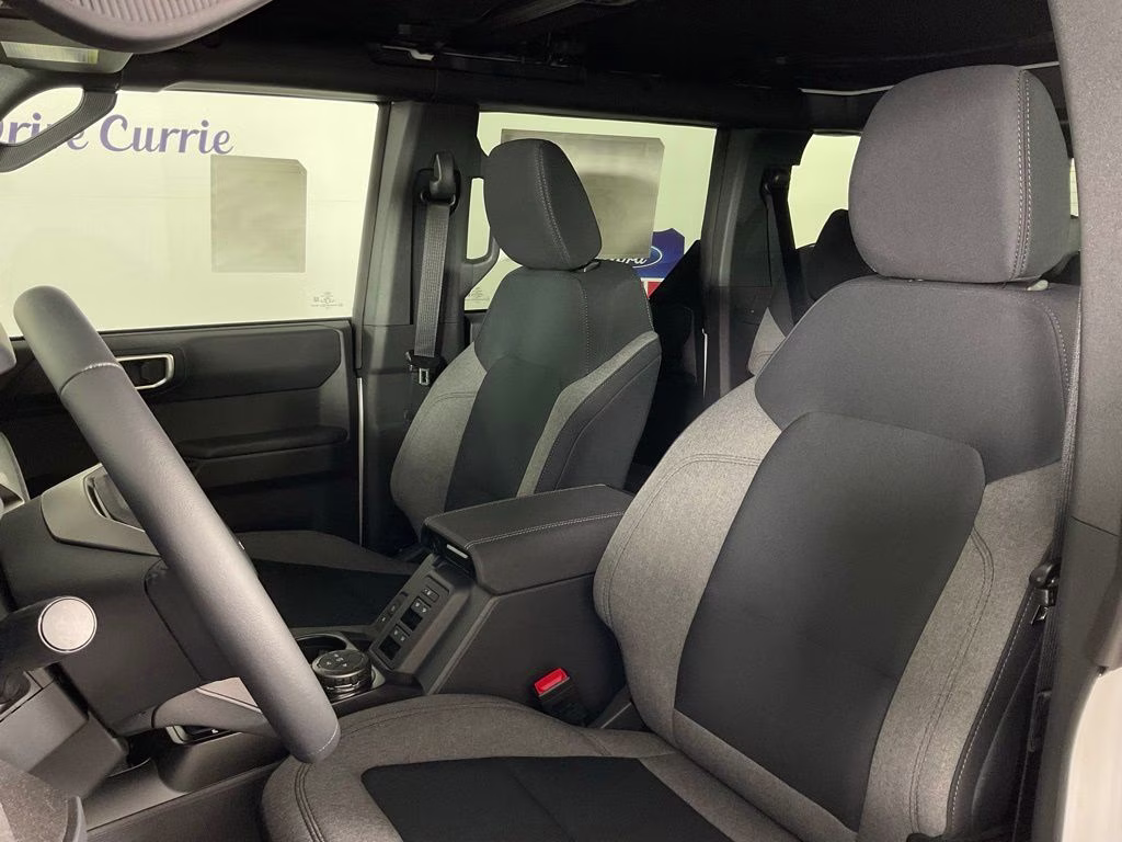 2026 Oxford White Ford Bronco Big Bend 4X4 SUV