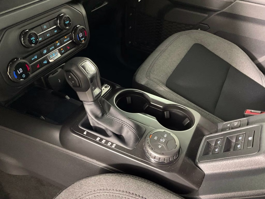 2026 Oxford White Ford Bronco Big Bend 4X4 SUV