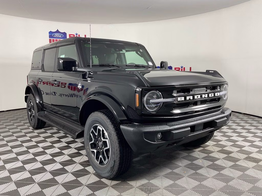 2026 Ford Bronco Outer Banks 4x4's photo