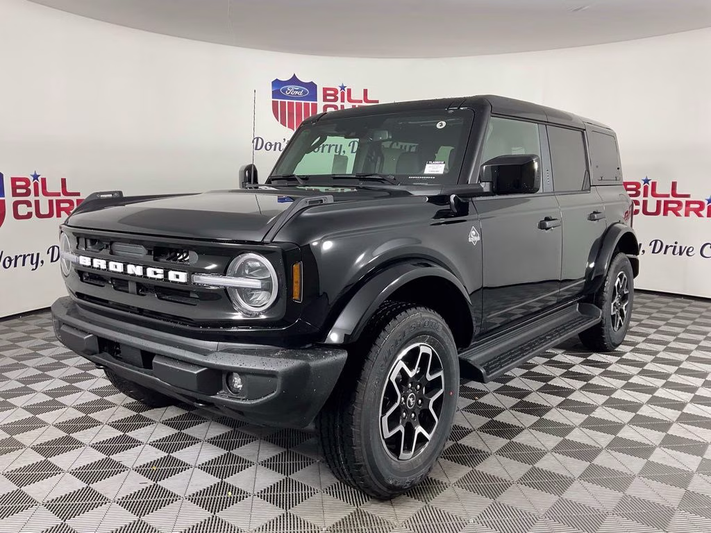 2026 Shadow Black Ford Bronco Outer Banks 4X4 SUV