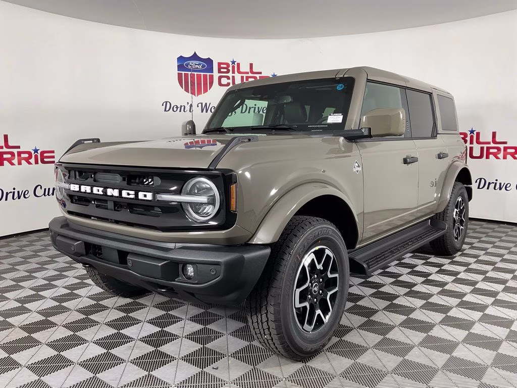 2026 Gray Ford Bronco Outer Banks 4X4 SUV