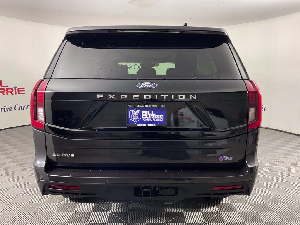 2026 Gray Metallic Ford Expedition Active RWD SUV