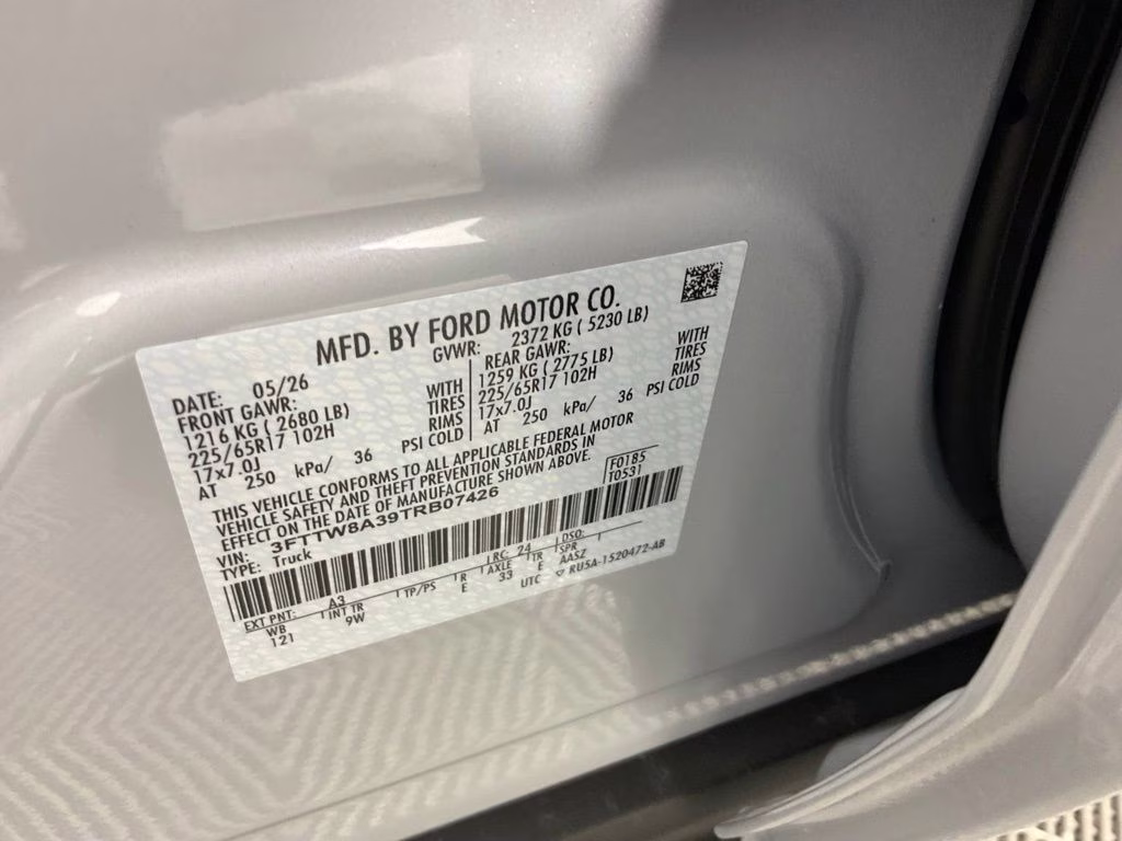 2026 White Metallic Ford Maverick XL FWD Truck