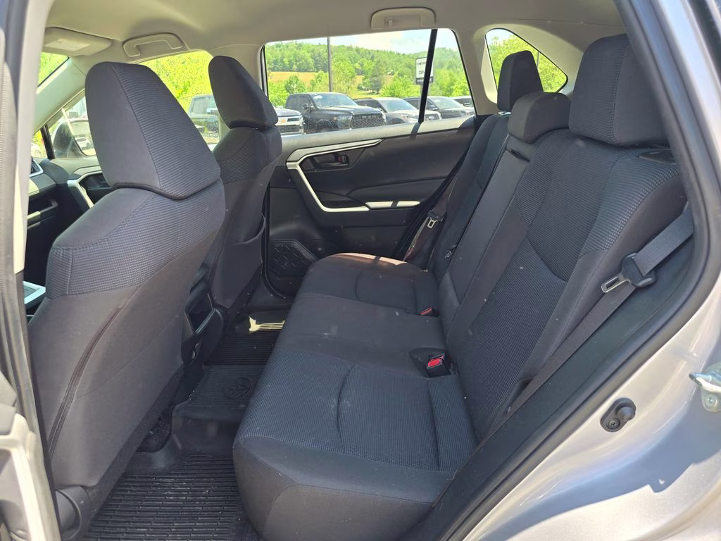 2020 Silver Sky Metallic Toyota RAV4 LE AWD SUV