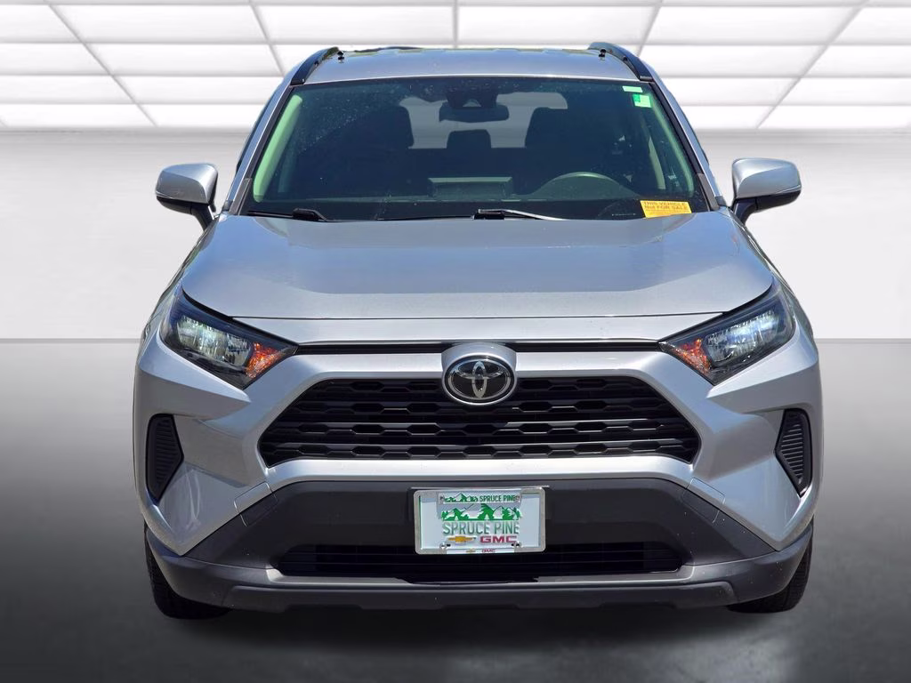 2020 Silver Sky Metallic Toyota RAV4 LE AWD SUV