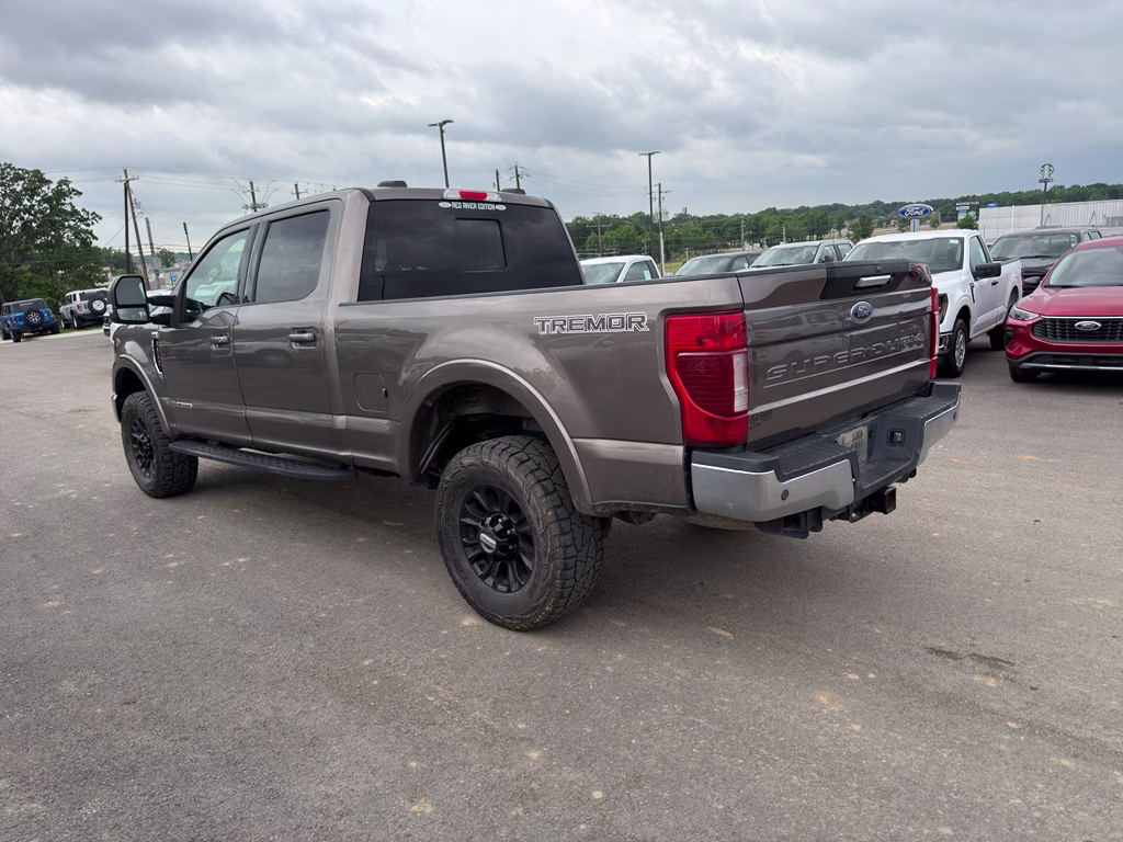 2022 Stone Gray Ford Super Duty F-350 SRW LARIAT 4X4 Truck