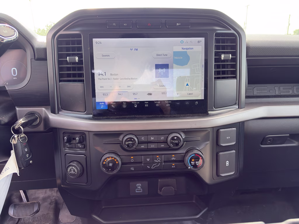 2024 Oxford White Ford F-150 XL RWD Truck