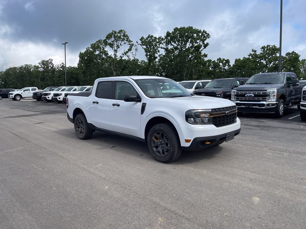 2024 Oxford White Ford Maverick XLT Advanced AWD Truck