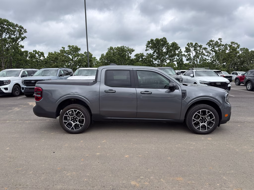 2025 Carbonized Gray Metallic Ford Maverick LARIAT AWD Truck