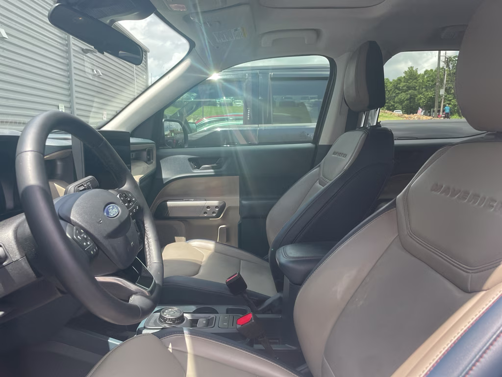2025 Carbonized Gray Metallic Ford Maverick LARIAT AWD Truck