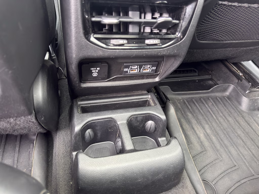 2021 Bright White Clearcoat Jeep Grand Cherokee L Limited 4X4 SUV