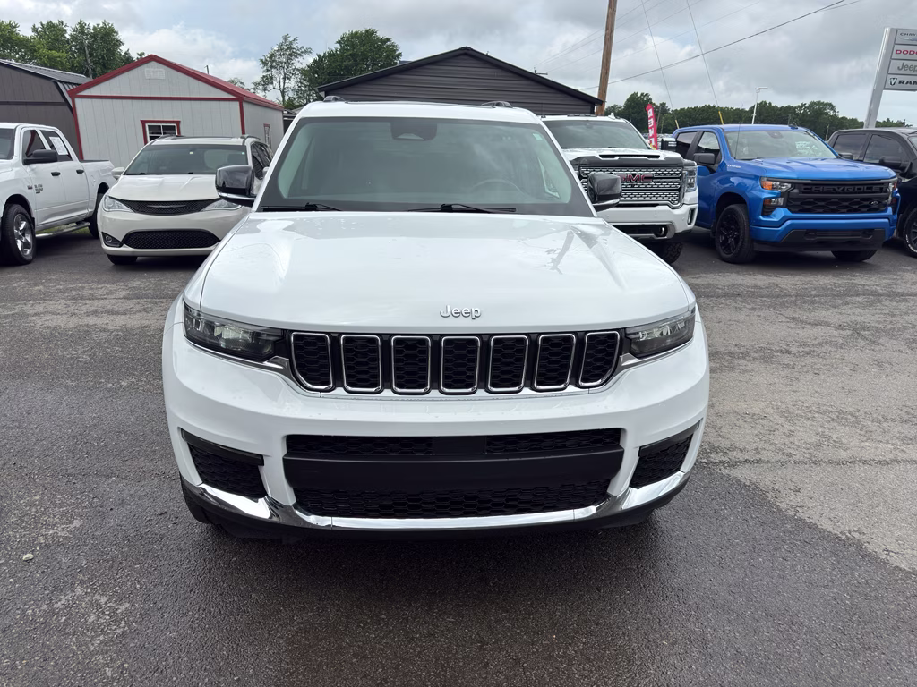 2021 Bright White Clearcoat Jeep Grand Cherokee L Limited 4X4 SUV