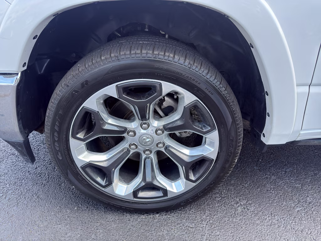 2022 Ivory White Tri-Coat Pearlcoat Ram 1500 Limited 4X4 Truck