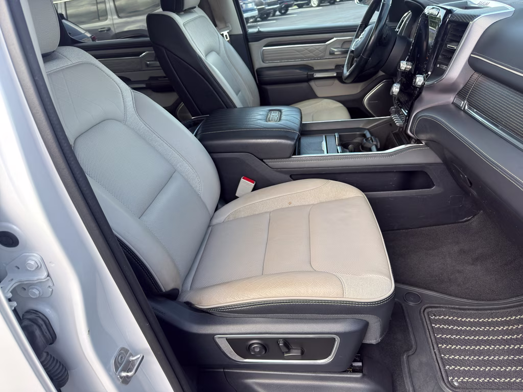 2022 Ivory White Tri-Coat Pearlcoat Ram 1500 Limited 4X4 Truck