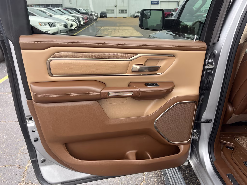 2019 Billet Silver Metallic Clearcoat Ram 1500 Longhorn 4X4 Truck
