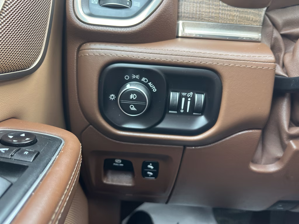 2019 Billet Silver Metallic Clearcoat Ram 1500 Longhorn 4X4 Truck