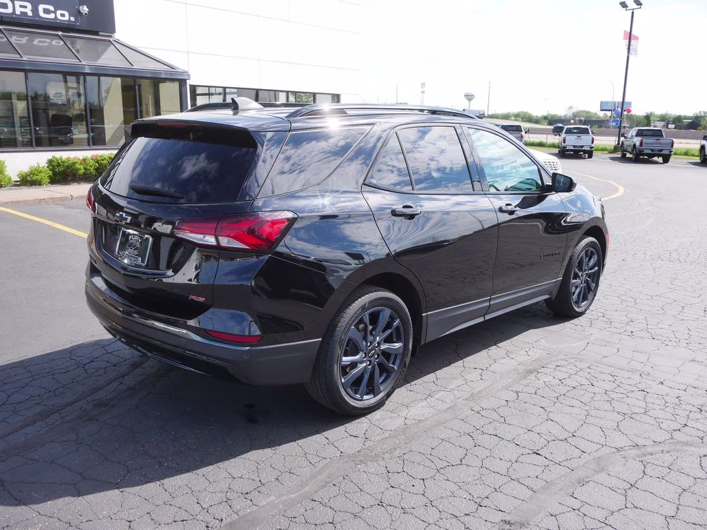 2022 Mosaic Black Metallic Chevrolet Equinox RS AWD SUV