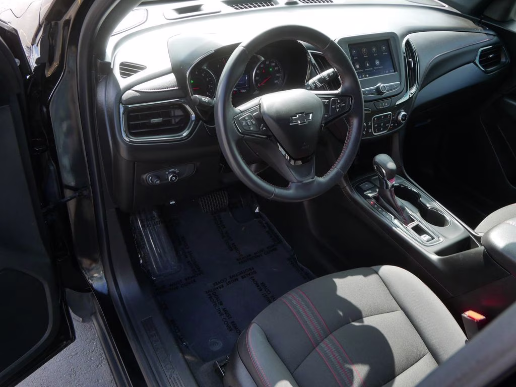 2022 Mosaic Black Metallic Chevrolet Equinox RS w/ 1RS AWD SUV