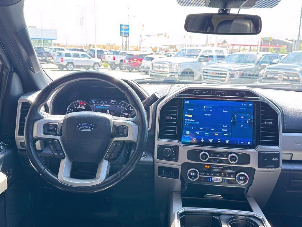 2022 Blue Metallic Ford Super Duty F-350 DRW Lariat 4X4 Truck