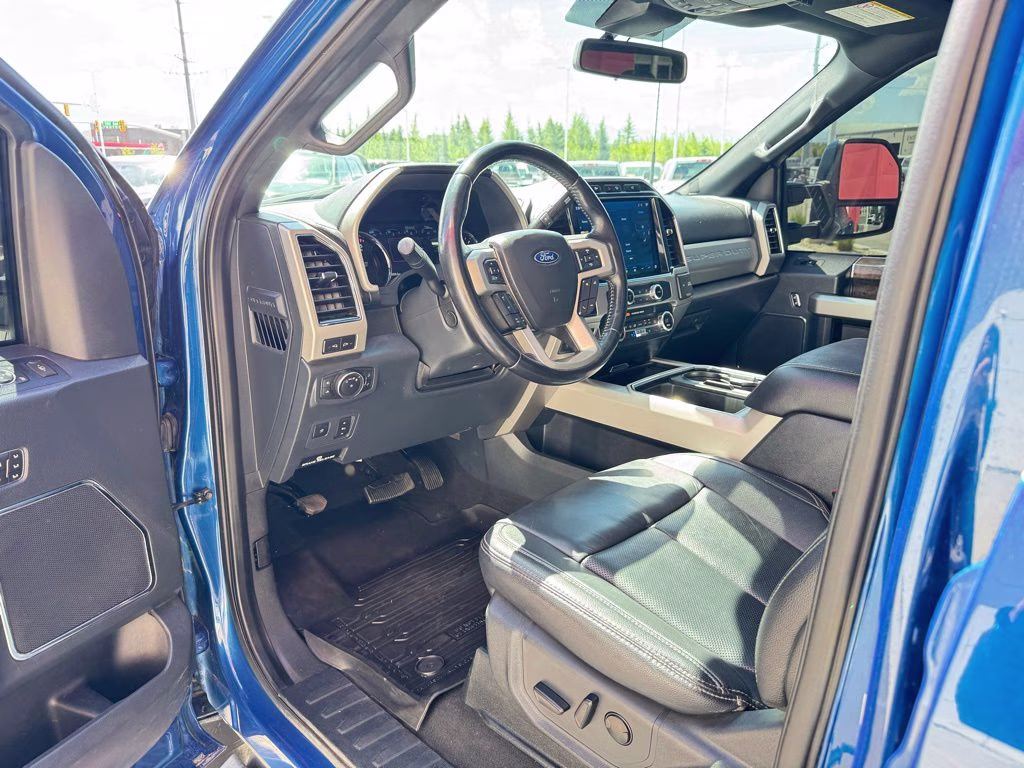 2022 Blue Metallic Ford Super Duty F-350 DRW Lariat 4X4 Truck